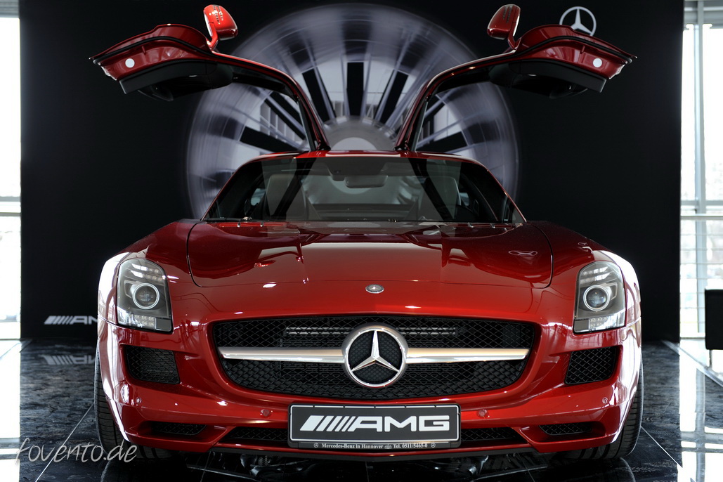 Mercedes-Benz SLS AMG 